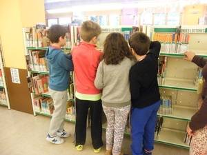 Cerca de 2.000 escolares pasarán a lo largo del curso por la Biblioteca pública dentro del programa de visitas concertadas