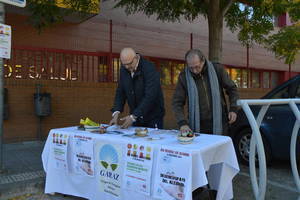 Una mesa informativa alerta de los peligros del consumo excesivo en el 'Día Mundial Sin Alcohol' en Azuqueca