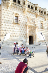 Fundación Nipace y Payapeutas lanzan su Calendario 2017, que propone sonreír los 365 días