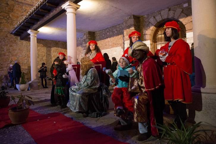 Fuentenovilla se prepara para vivir intensamente sus tradiciones navideñas