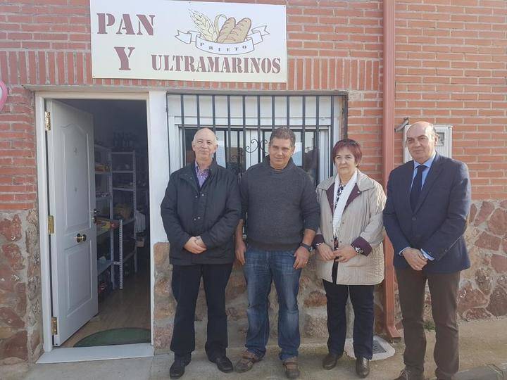 Latre: Con las ayudas al pequeño comercio fomentamos el desarrollo rural y el asentamiento de población
