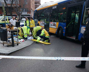 Un autobús urbano atropella a una mujer de 89 años en las calles de Guadalajara