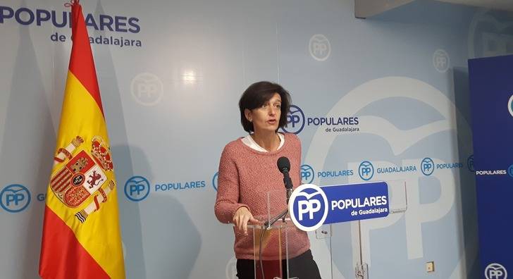 Ana González: Page se va de fiesta a Madrid sin hacer sus deberes ni cumplir sus compromisos con Guadalajara