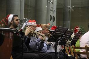 Gachas, tartas y villancicos le dan el pistoletazo de salida a la Navidad pastranera