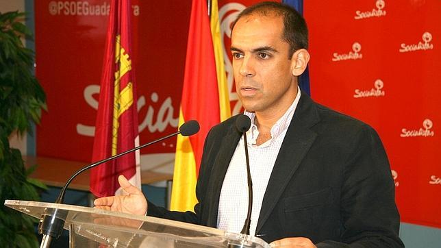 Daniel Jiménez se niega a responder en la Comisión de Transparencia porque no quiere que esto se convierta en el Sálvame