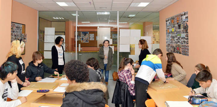 Alumnado del 'Taller de Manga Anime' impartido en El Foro. Fotografía: Álvaro Díaz Villamil/Ayuntamiento de Azuqueca.