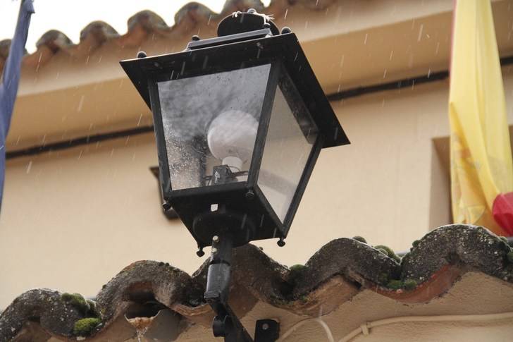 El Ayuntamiento de Pareja renueva y amplía el alumbrado de Cereceda