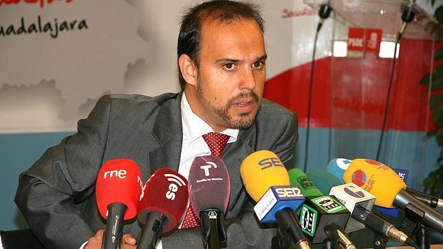 El PSOE denuncia que la provincia de Guadalajara ha perdido en sólo un año 64 policías y guardias civiles