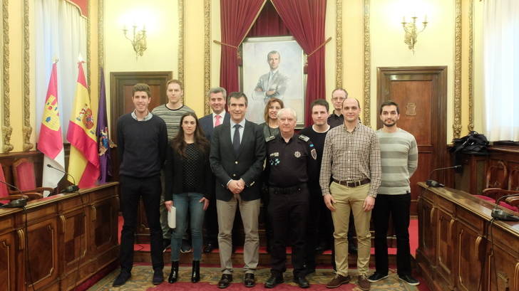 Guadalajara le da la bienvenida a sus nuevos seis policías locales