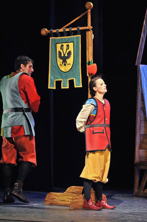 Los más pequeños toman las butacas del Buero Vallejo con ¡Guillermo Tell! y Aventura canina