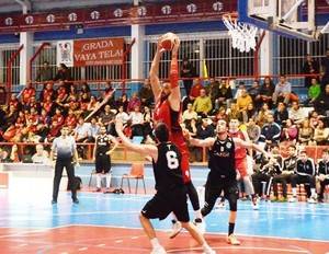 El Isover Basket Azuqueca pasó el examen con nota ante el Estudiantes