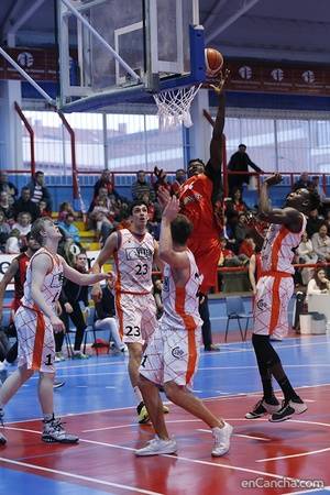Un mermado Isover Basket Azuqueca iguala su mejor racha ganadora en EBA