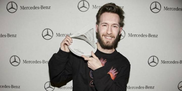 El diseñador marchamalero Juan Carlos Pajares gana el Mercedes Benz Fashion Talent
