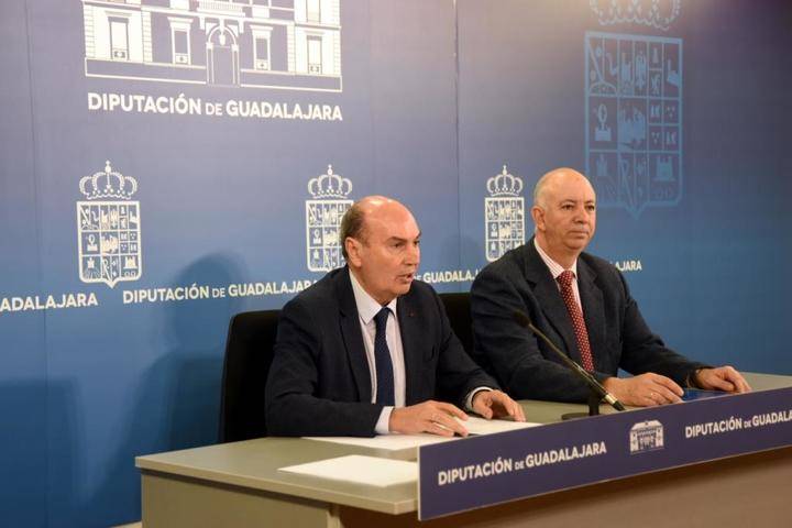 Latre pone al serivico de los ayuntamientos la Diputación para que cumplan la Ley de Transparencia