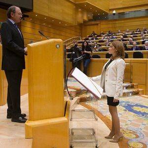 La nueva senadora del PP por Guadalajara, Marta Valdenebro Rodr&#237;guez acata la Constituci&#243;n
