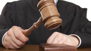 El juzgado da la razón a 64 afectados por cláusulas suelo que demandaron amparados por el ayuntamiento de Azuqueca