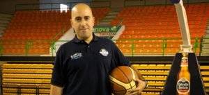 Fallece en Suecia Raúl Jiménez el "Pitu", entrenador, a la sazón, del baloncesto alcarreño