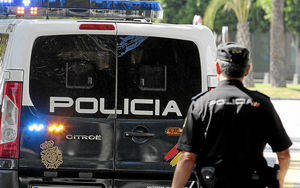 Tres detenidos, vecinos de Madrid y Guadalajara, por estafa con un juego ilegal en una feria