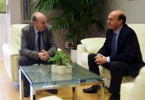 Reunión entre el presidente de la Diputación y el subdelegado del Gobierno en Guadalajara