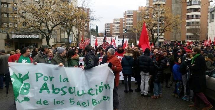 Setecientas personas piden en Guadalajara la absolución de "Los Cinco del Buero"
