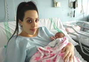 Yereli, la primera beb&#233; nacida en 2017 en el Hospital de Guadalajara