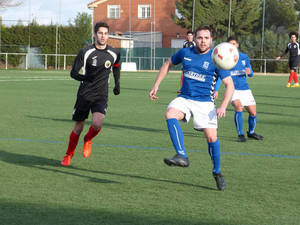 Un gol de Javi Robledo da la victoria al C.D.Yunquera frente al Dinamo Guadalajara