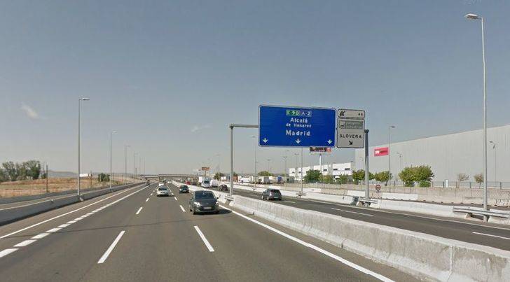 Fallece un conductor al salirse con su vehículo en la A2 a la altura de Alovera
