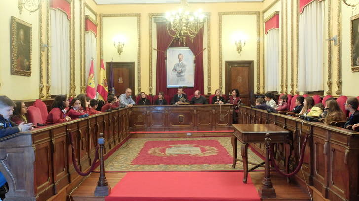 Antonio Román da la bienvenida a Guadalajara los participantes en el programa Erasmus+