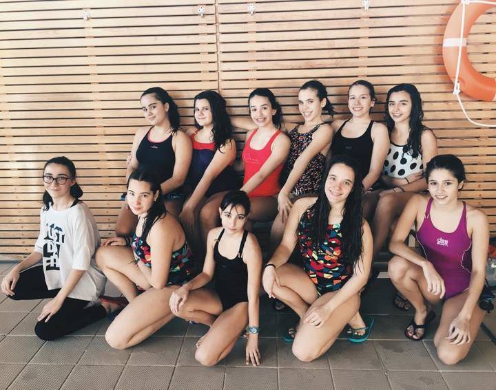 Buenas sensaciones en la primera competición de las chicas de sincro del Alcarreño