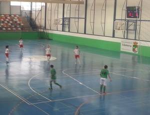 Sufrimiento, remontada y goles en La Dehesa