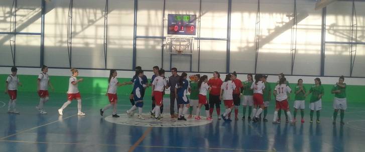 Sufrimiento, remontada y goles en La Dehesa