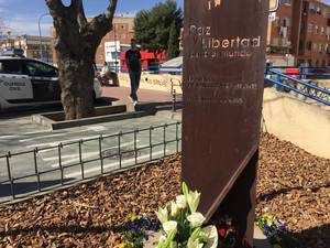 Homenaje del Ayuntamiento de Azuqueca a las víctimas de los atentados del 11-M