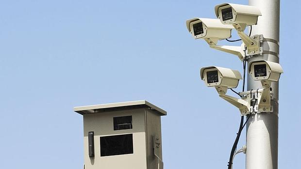 IU-Ahora Cabanillas muestra su desacuerdo ante la intención del alcade de instalar cámaras de seguridad en los accesos al municipio