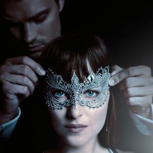 Cincuenta sombras más oscuras