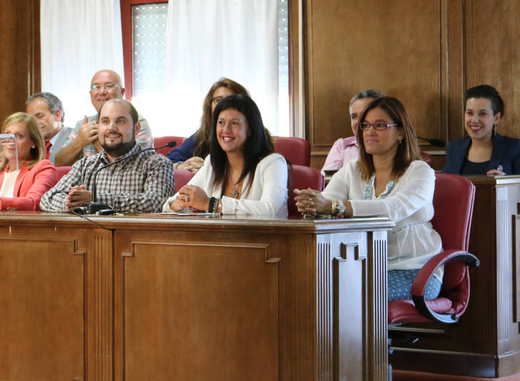 El PSOE rechaza la iniciativa de Ciudadanos Azuqueca para hacer pliegos de contratos en servicios jurídicos