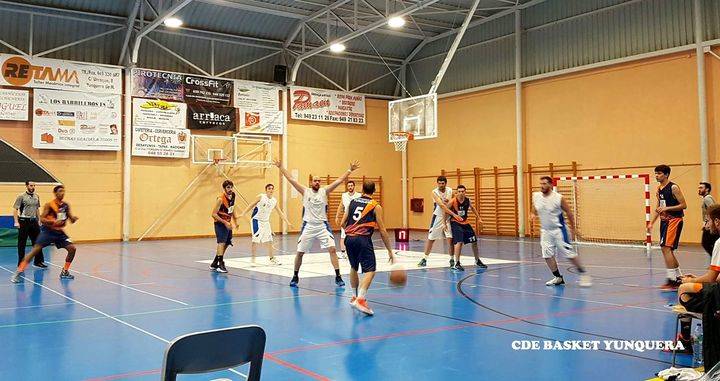 El JUPER Basket Yunquera vuelve a la senda de la victoria derrotando a Daimiel