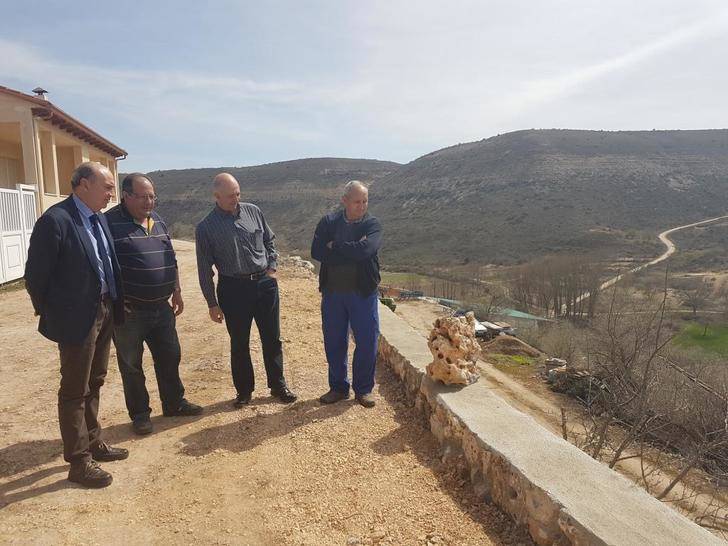 Latre destaca la importante inversión que la Diputación lleva a cabo para dar respuesta a las necesidades de los pueblos