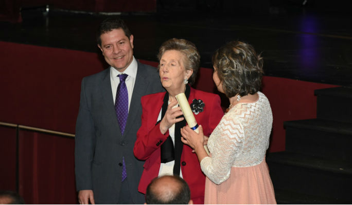 García-Page y Araceli Martínez muestran su pesar por la muerte de la guadalajareña Pilar Menéndez