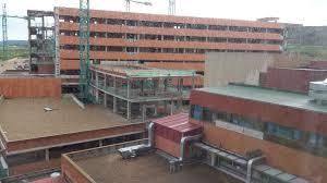 Al Hospital de Guadalajara parece que le ha mirado un tuerto : La empresa costructora de las obras solicita el preconcurso de acreedores