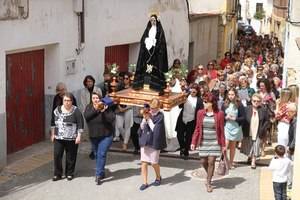 Concurrida procesión del Santo Encuentro y la Quema del Judas de Pareja
