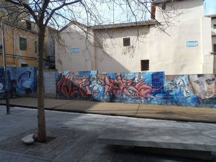 Cuatro heridos en una pelea multitudinaria en la plaza Bardales de Guadalajara