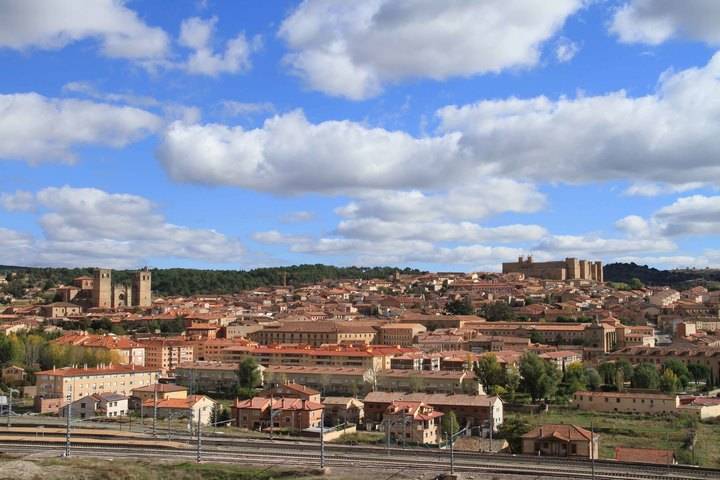 Sigüenza pasa la primera ronda para ser Capital del Turismo Rural 2017