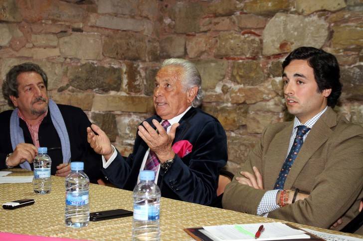 Palomo Linares y el ganadero Angel Moreno hablaron de toros en Sigüenza