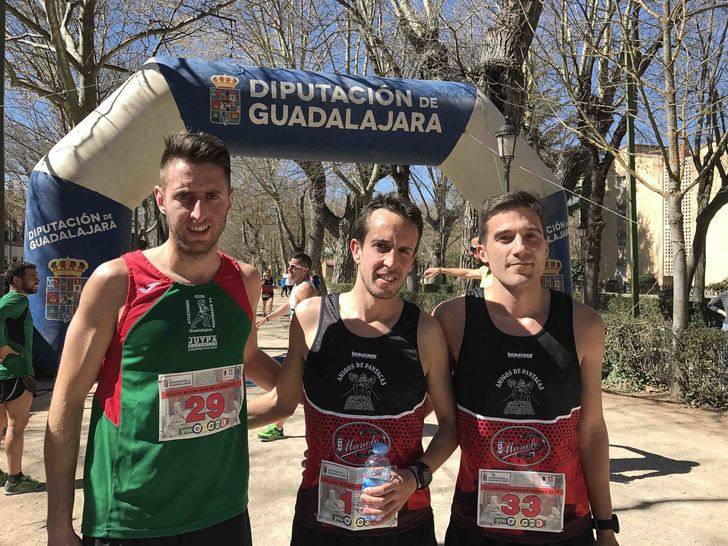 Miguel Angel Pezuela y Henar Fernández se imponen en la XIII Carrera Ciudad del Doncel