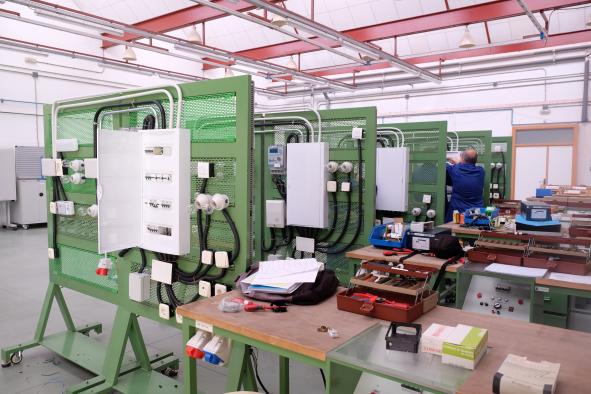 La Junta pone en marcha el Centro de Referencia Nacional de Guadalajara en las áreas profesionales de energía eléctrica, agua y gas