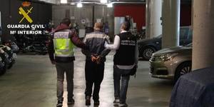 Detenida una persona en Alcal&#225; de Henares por robos en gasolineras de Madrid y Guadalajara
