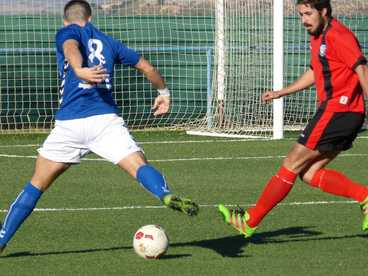 El Yunquera salva un punto frente al Torrejón del Rey en el minuto 90