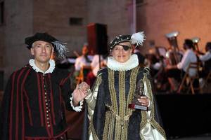 Almudena de Arteaga recibe en Pastrana el premio 'Princesa de Eboli'