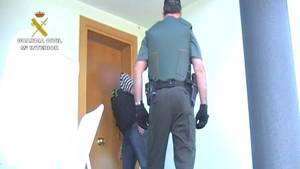 Guardia Civil y Agencia Tributaria acaban con una organización criminal dedicada a la importación ilegal de vehículos