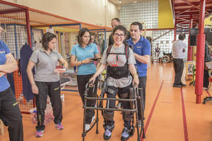 Nipace trabaja ya con el exoesqueleto, un novedoso dispositivo de rehabilitación